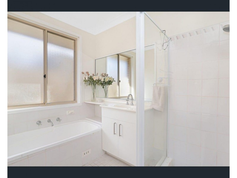 18 Harwood Place, St Helens Park NSW 2560