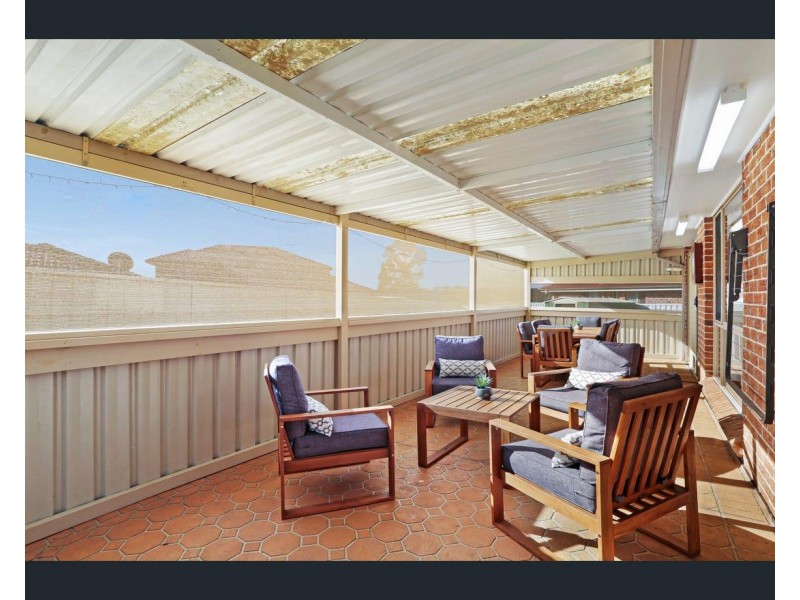 18 Harwood Place, St Helens Park NSW 2560