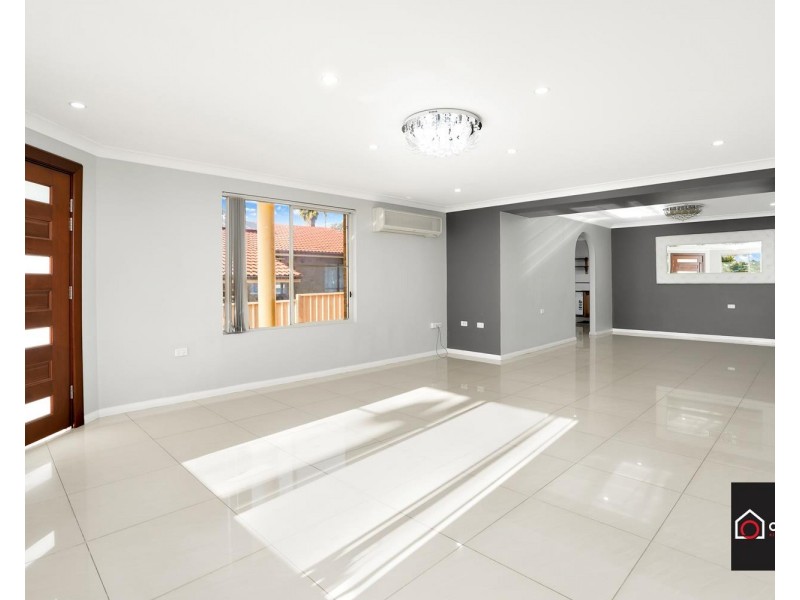 194  Woodstock Avenue, Whalan NSW 2770