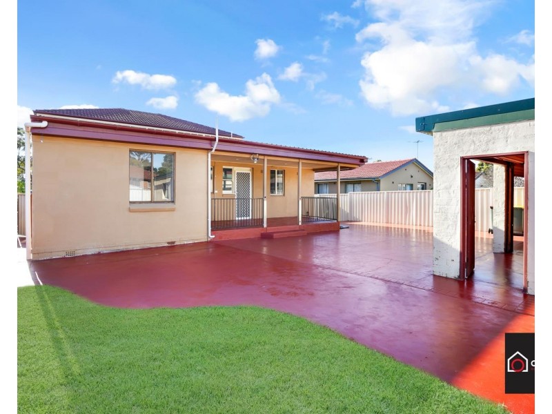 194  Woodstock Avenue, Whalan NSW 2770