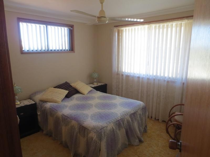 1 Westringia Pl, Yamba NSW 2464