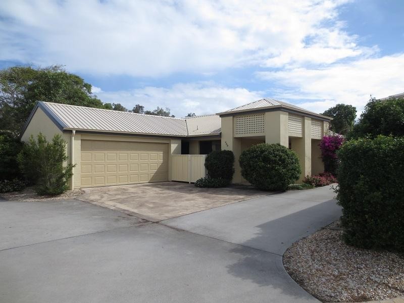 268 Yamba Rd, Yamba NSW 2464