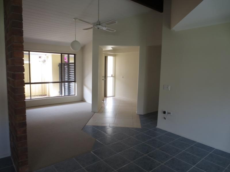 268 Yamba Rd, Yamba NSW 2464