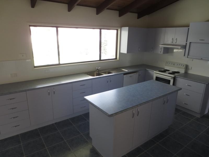 268 Yamba Rd, Yamba NSW 2464