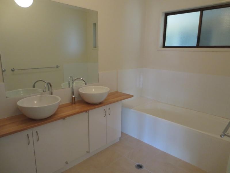 268 Yamba Rd, Yamba NSW 2464