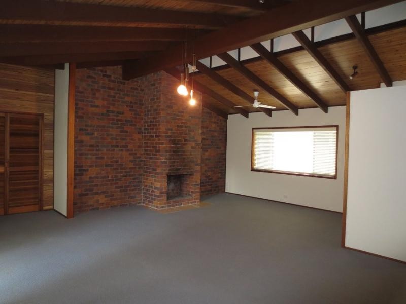 268 Yamba Rd, Yamba NSW 2464