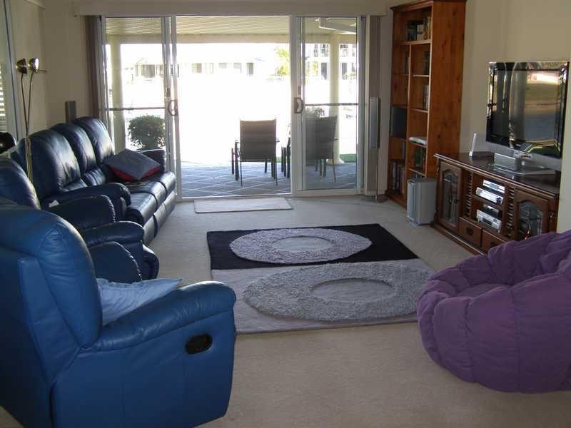 9 Nabilla Ct, Yamba NSW 2464