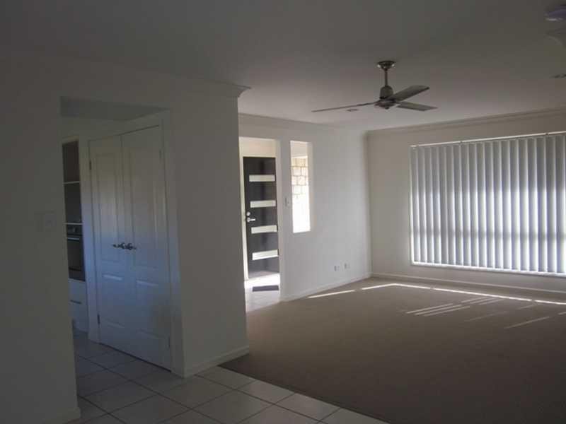 1 Harold Tory Dr, Yamba NSW 2464