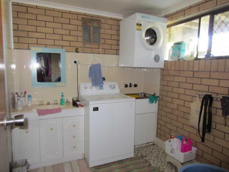 80 Melaleuca Dr, Yamba NSW 2464
