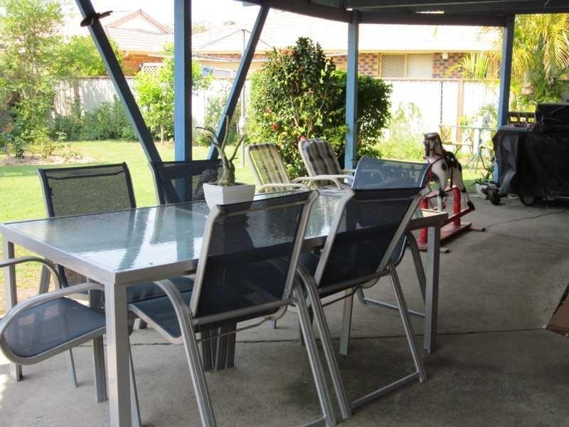 10 Osprey Dr, Yamba NSW 2464