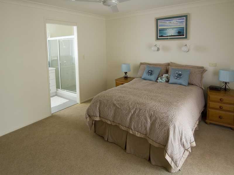 15 Palm Tce, Yamba NSW 2464