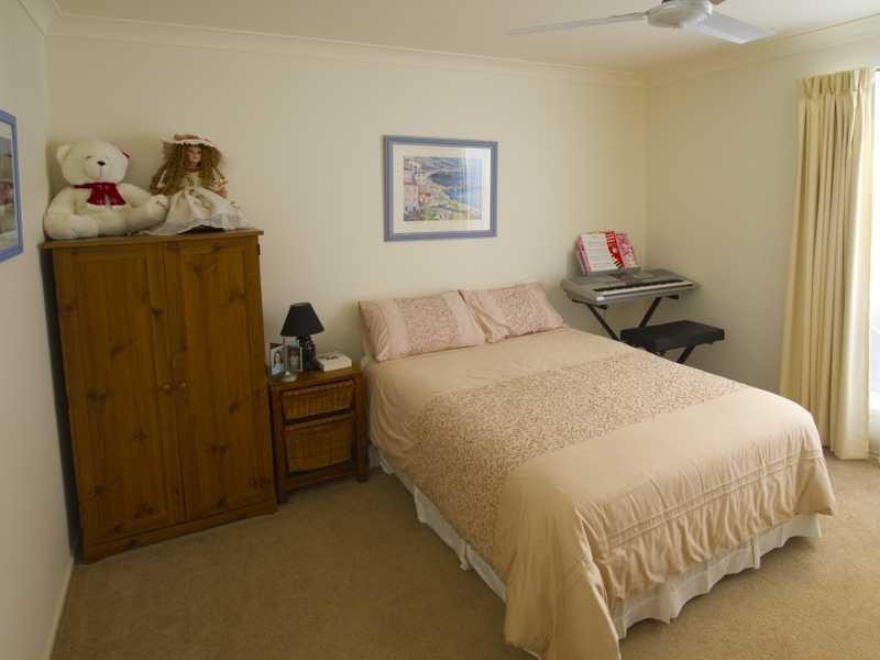 15 Palm Tce, Yamba NSW 2464