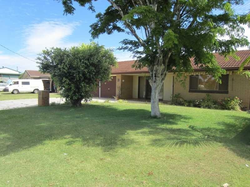 4 Coonawarra Ct, Yamba NSW 2464