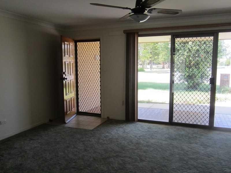 4 Coonawarra Ct, Yamba NSW 2464
