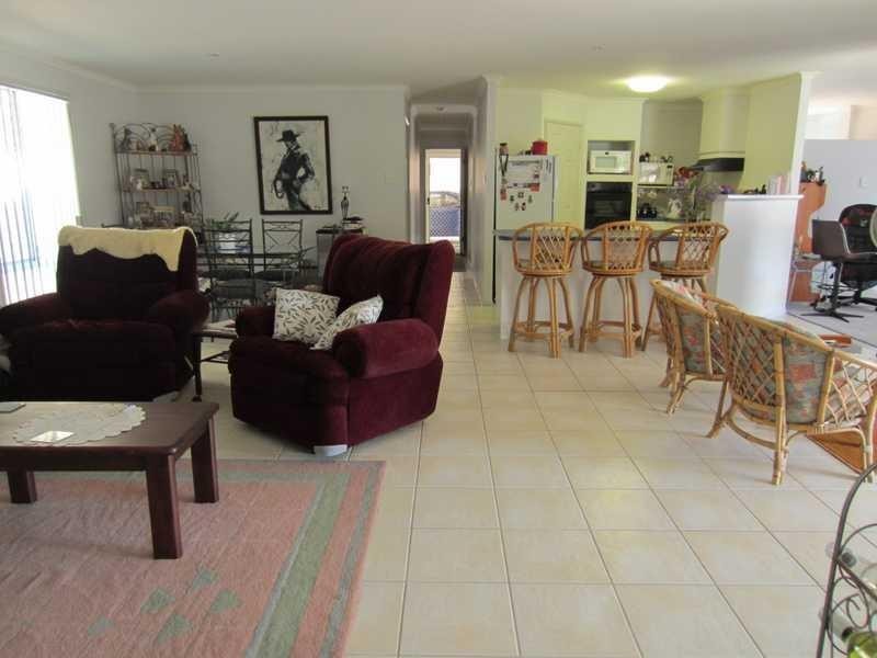 28 Treelands Dr, Yamba NSW 2464