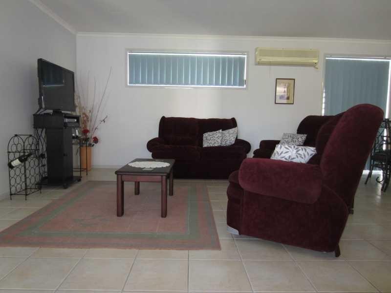 28 Treelands Dr, Yamba NSW 2464