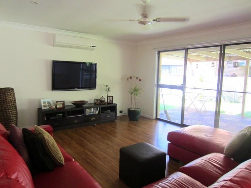 10 Susan St, Yamba NSW 2464