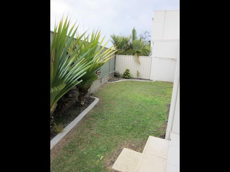 3/32 Park Ave, Yamba NSW 2464