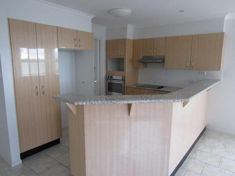 4/7 Edgewater  Cl, Yamba NSW 2464