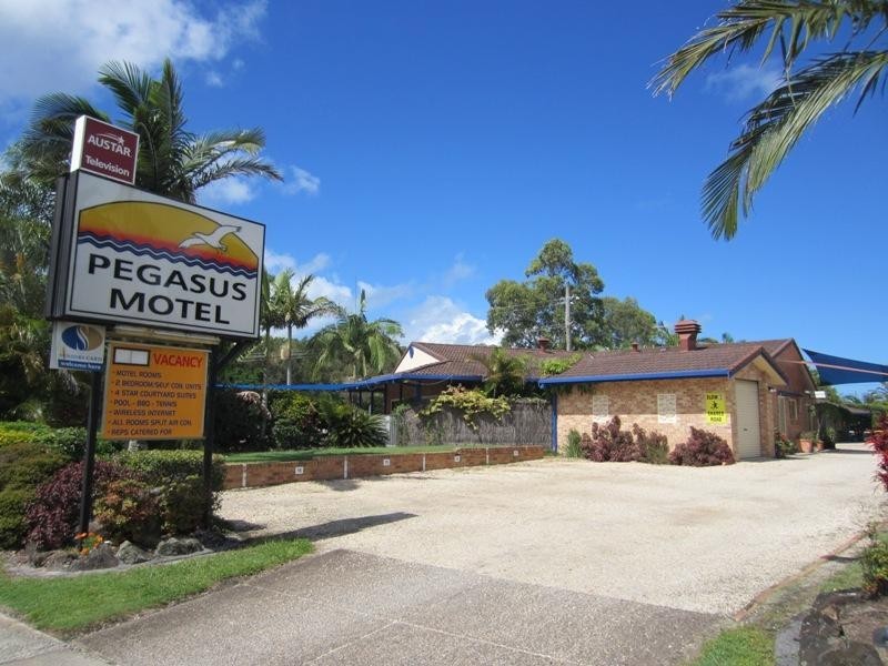 2 Yamba Rd, Yamba NSW 2464