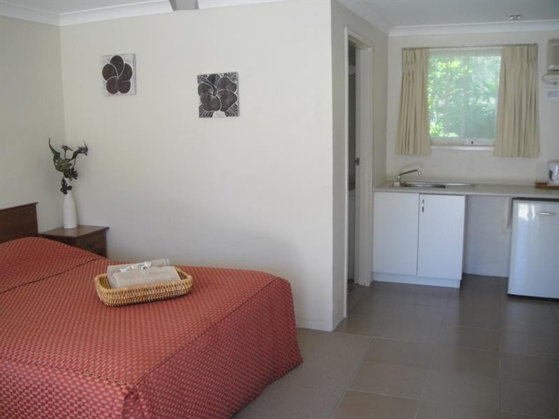 2 Yamba Rd, Yamba NSW 2464