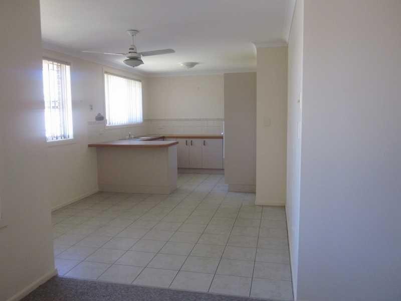 8B Parkview Cres, Yamba NSW 2464