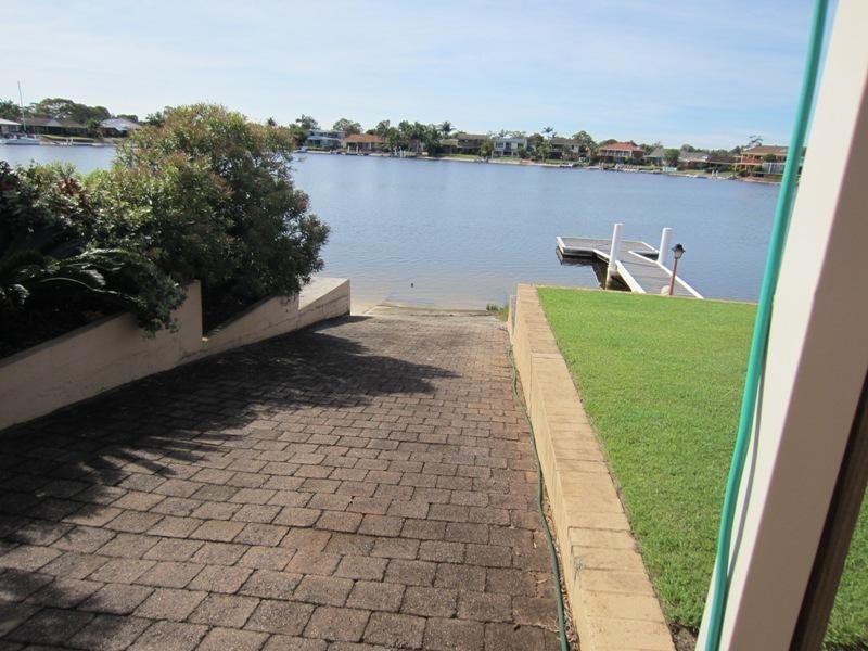 18 Acacia Cct, Yamba NSW 2464