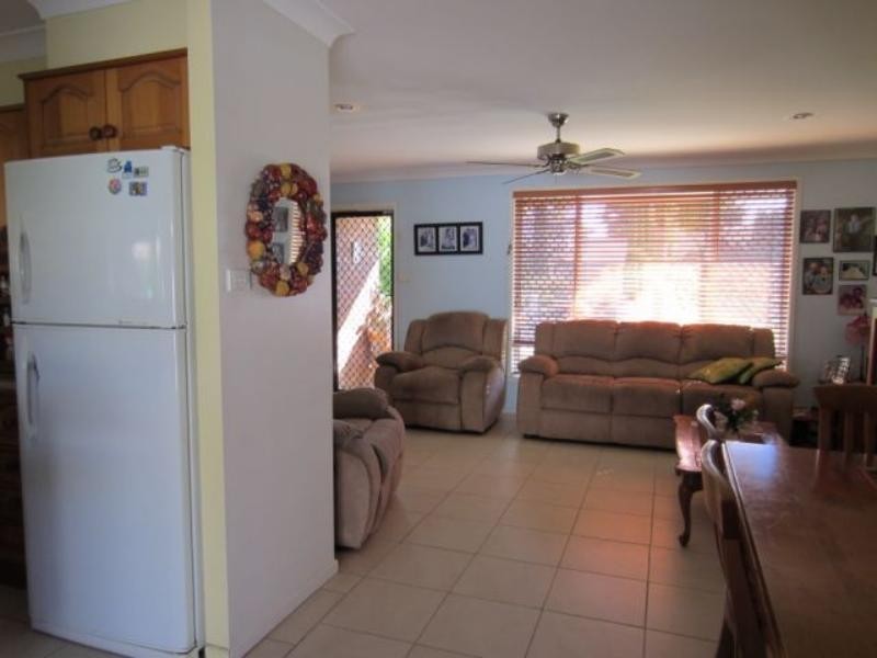 10 Osprey Dr, Yamba NSW 2464