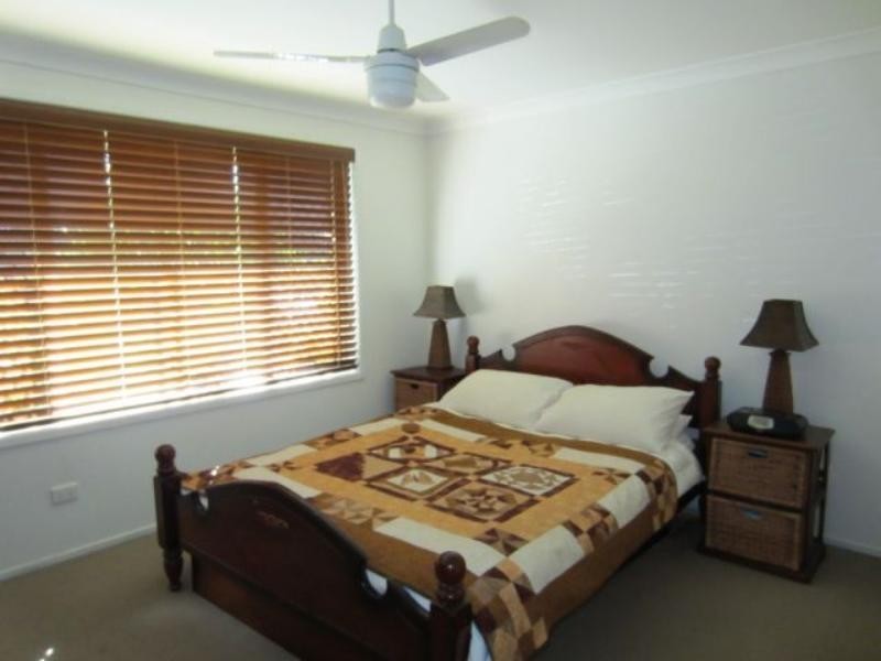 10 Osprey Dr, Yamba NSW 2464