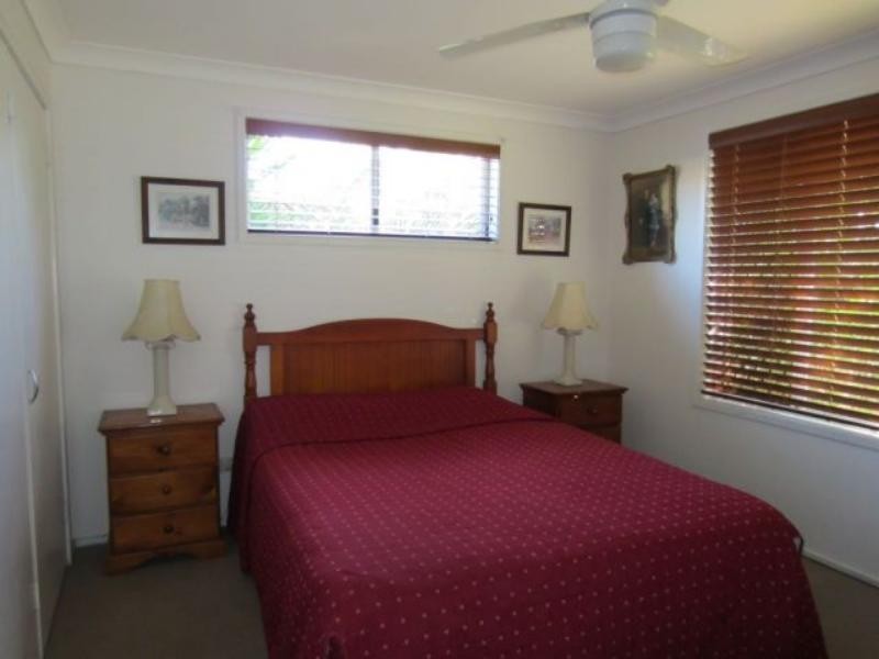 10 Osprey Dr, Yamba NSW 2464