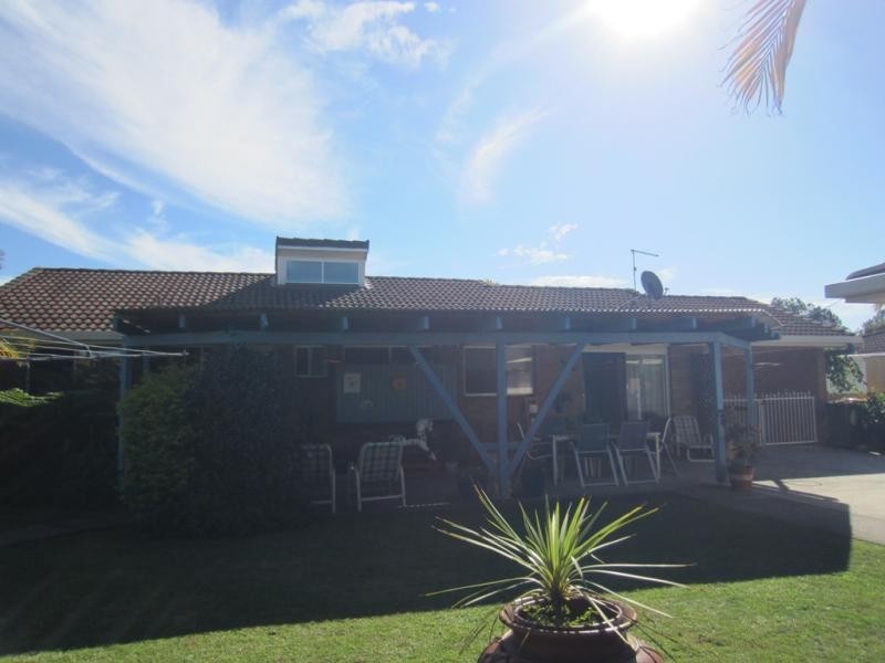 10 Osprey Dr, Yamba NSW 2464