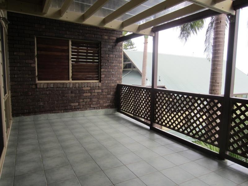 2/8 Bay St, Angourie NSW 2464