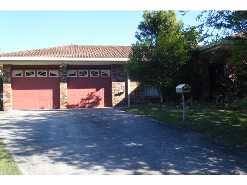 18 Angourie  Rd, Yamba NSW 2464