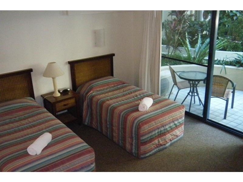 4/4 Queen  St, Yamba NSW 2464