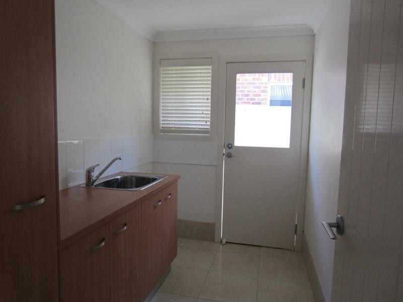 1/6 Bessy Cl, Yamba NSW 2464