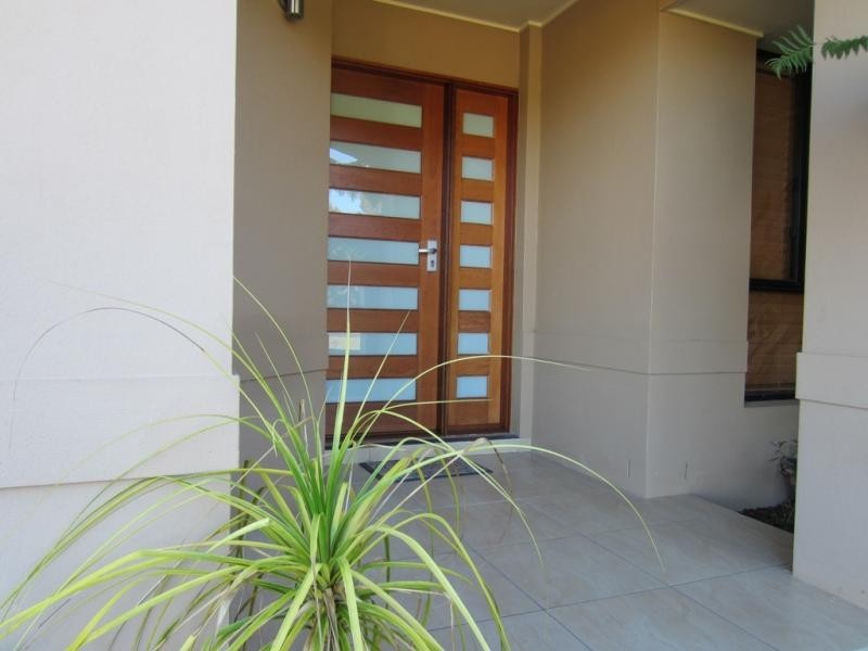 2 Taine Ct, Yamba NSW 2464