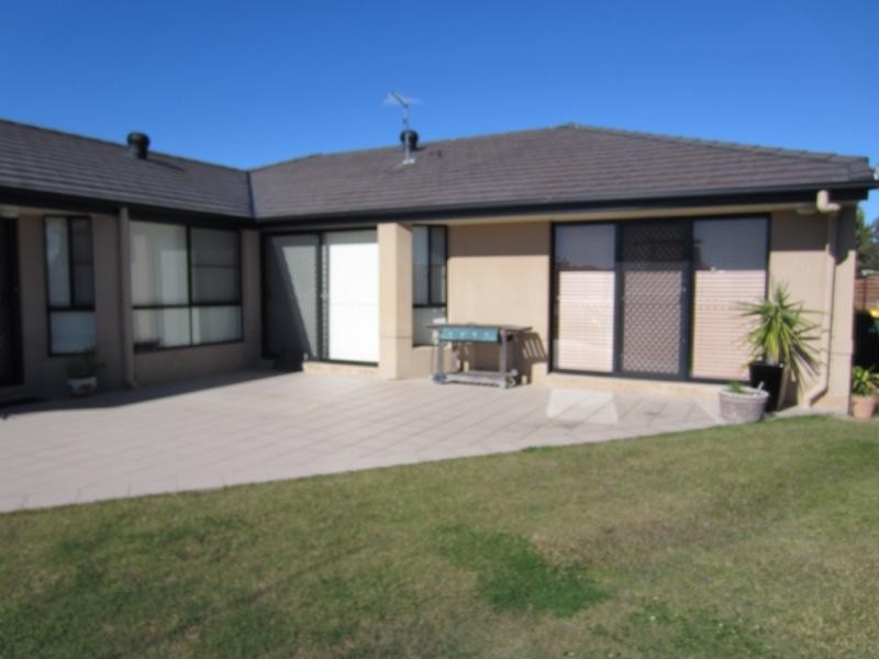 2 Taine Ct, Yamba NSW 2464