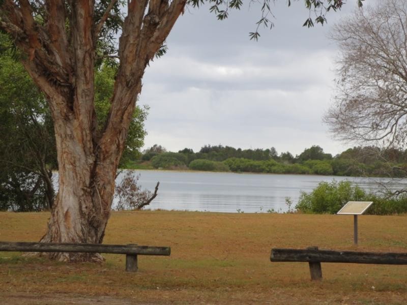 63 Shores Dr, Yamba NSW 2464