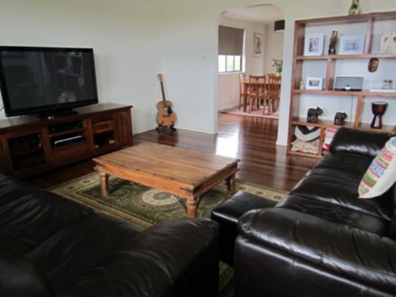 19 Yamba St, Palmers Island NSW 2463