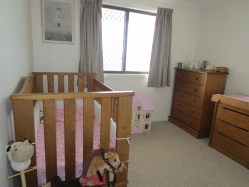 19 Yamba St, Palmers Island NSW 2463