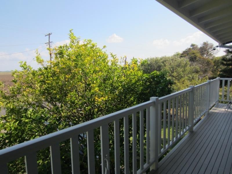 19 Yamba St, Palmers Island NSW 2463