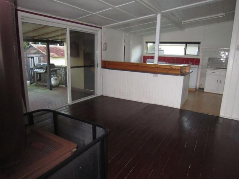 10 Gordon  St, Palmers Island NSW 2463