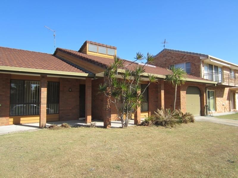 18 Cook St, Yamba NSW 2464