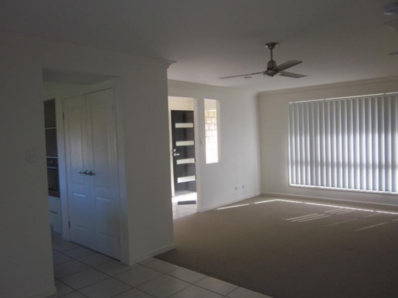 1 Harold Tory Dr, Yamba NSW 2464