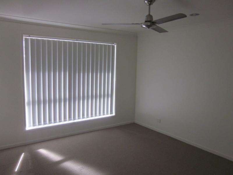 1 Harold Tory Dr, Yamba NSW 2464