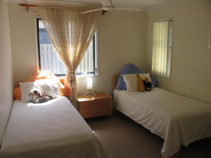 9 Oceania  Ct, Yamba NSW 2464