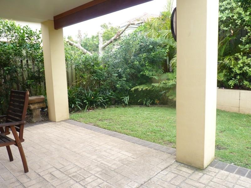 9 Oceania  Ct, Yamba NSW 2464