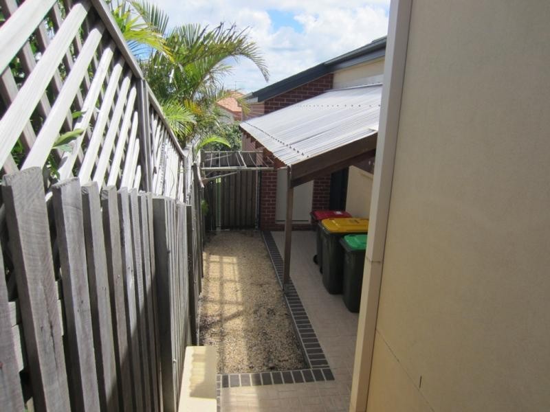 9 Oceania  Ct, Yamba NSW 2464