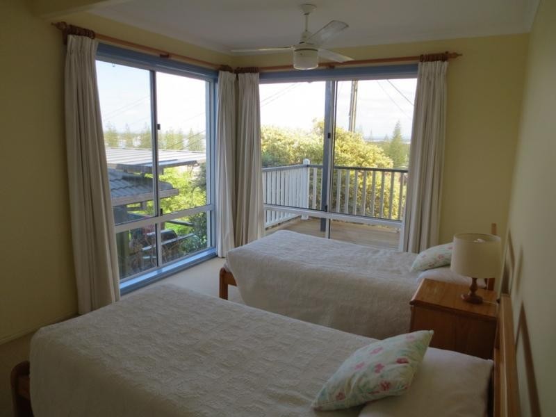 2/4 Coldstream St, Yamba NSW 2464