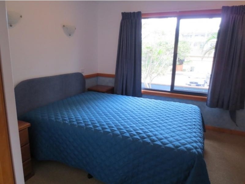 2/29 Clarence St, Yamba NSW 2464